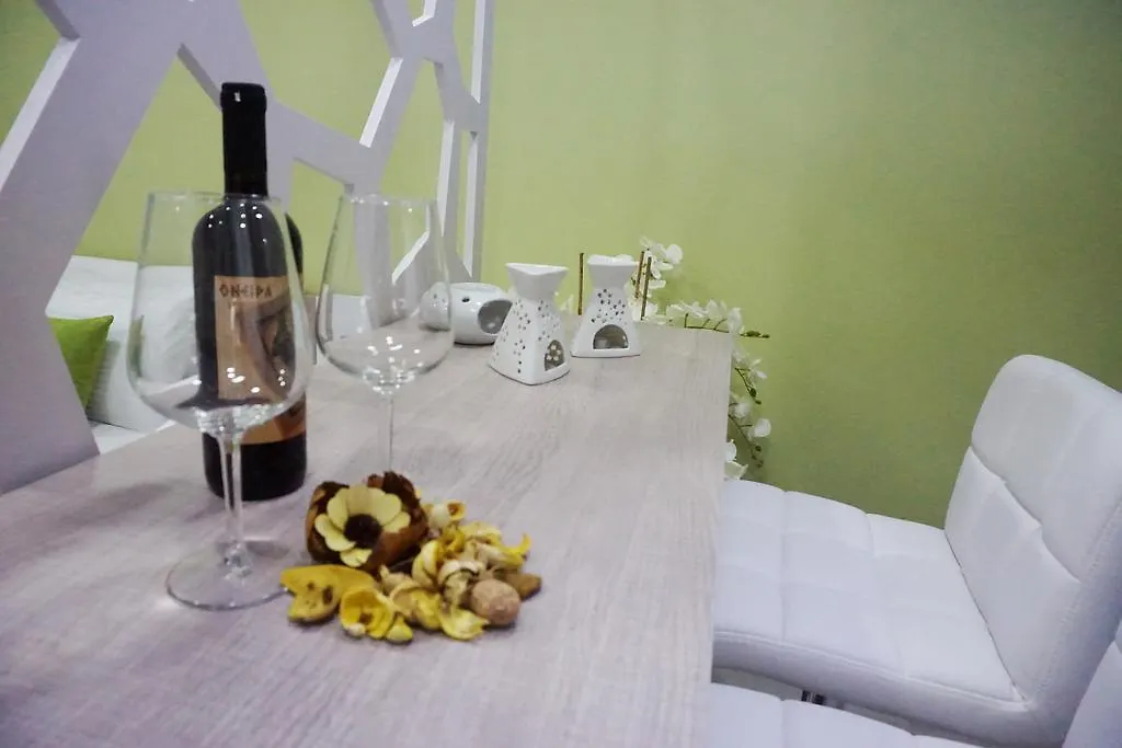 Lazuli Sea View-Beachfront Ap 405 Larnaca 0*,  Cipro