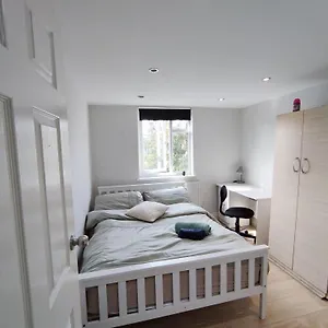 https://christoforos-friendly-environment-london.cambridgehotelsuk.com